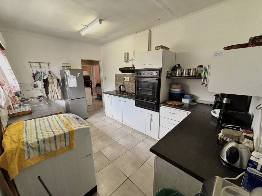5 Bedroom Property for Sale in Lotus River Western Cape